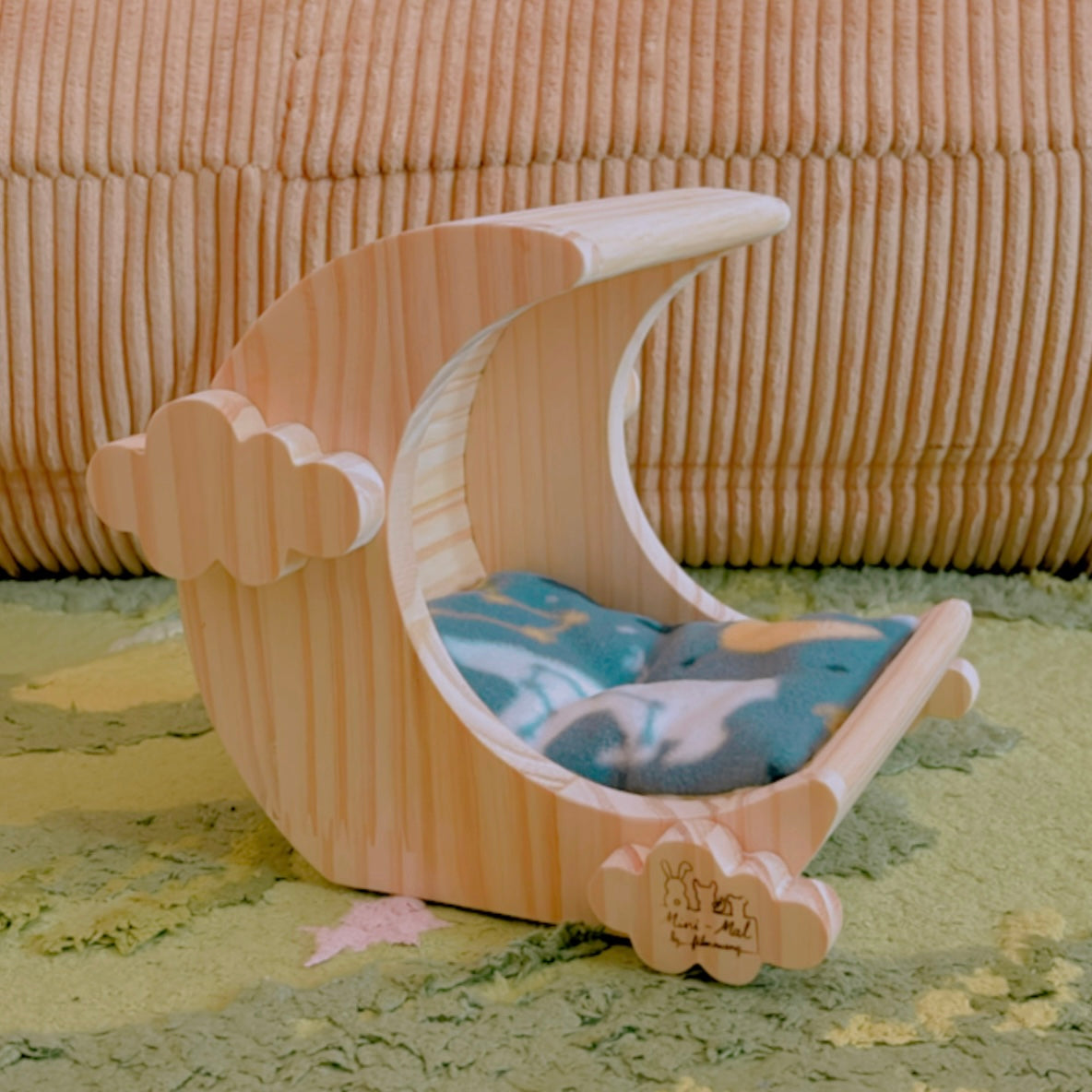 Mini-mal Signature Moon Cradle (Standing Version)